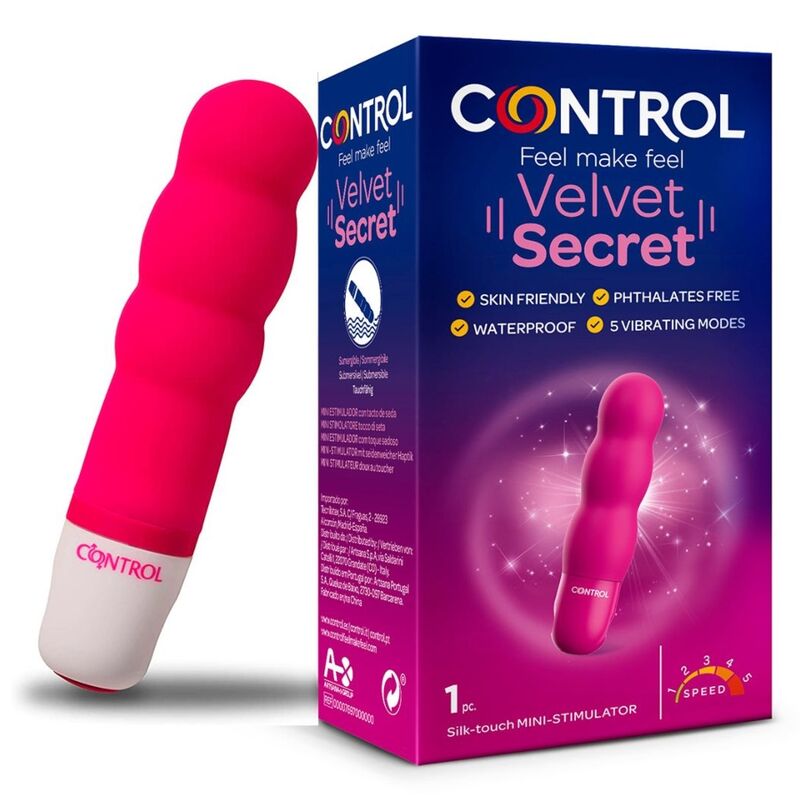 Close-up do CONTROL Mini Vibrador Velvet Secret, destacando seu design compacto e toque aveludado.