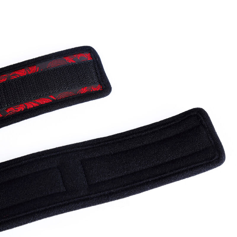 Imagem das Algemas de Pulso Scandal OHMAMA FETISH, mostrando o design e material ajustável.