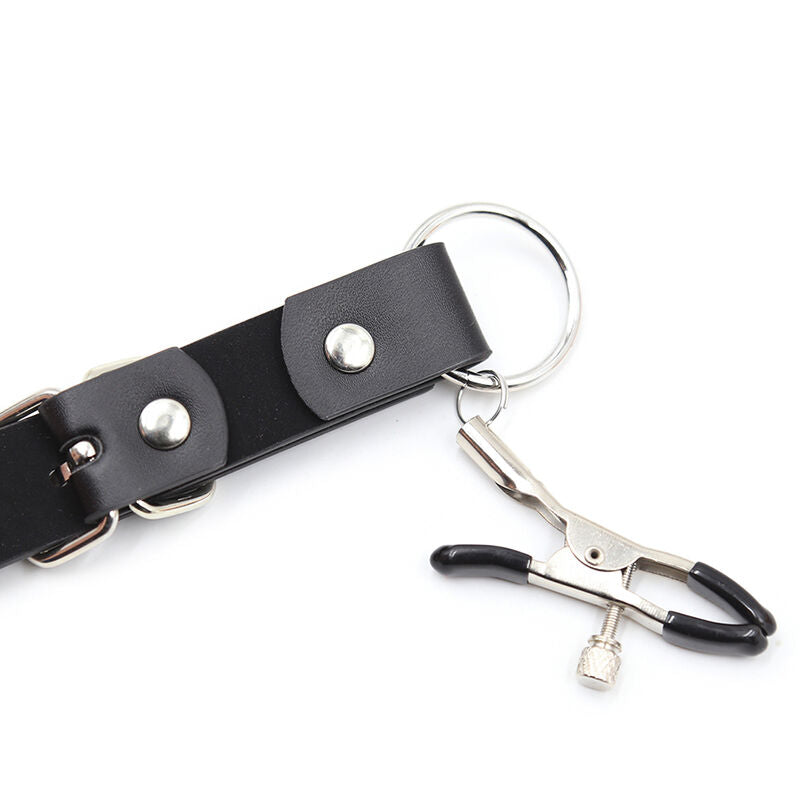 Ohmama Fetish Grampos de Clitóris com Alças de Pernas, detalhe do material PVC e ferro.