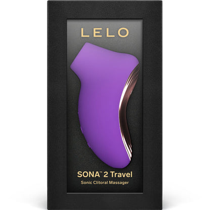Close-up do LELO SONA 2 Travel Massageador Clitoriano Sónico Roxo, mostrando o seu design ergonómico e a área de estimulação.