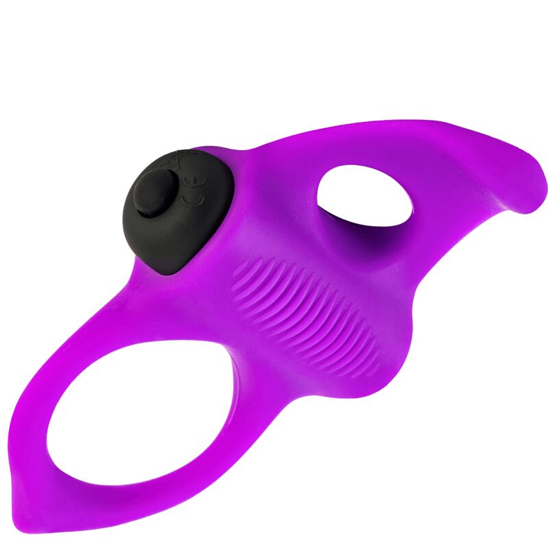 Close-up do anel vibrador Adrien Lastic Lingus Max roxo para casais, com destaque para a língua estimuladora.