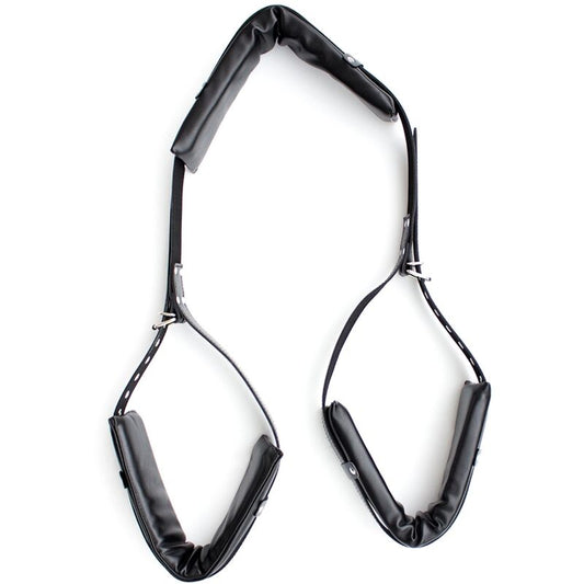 ALIVE Restritor de Pernas Ajustável para BDSM em couro preto, com fechos de fivela visíveis.