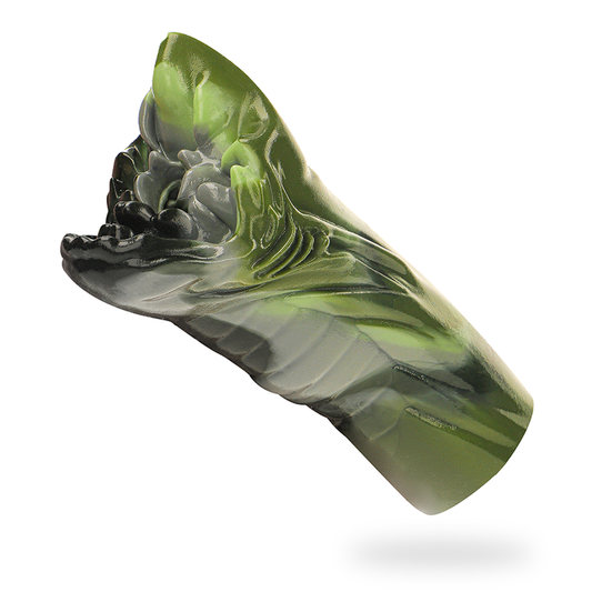 Close-up do Masturbador Masculino EPIC CYBERSILICOCK Steropes Cíclope, exibindo o seu design inspirado na mitologia e textura.