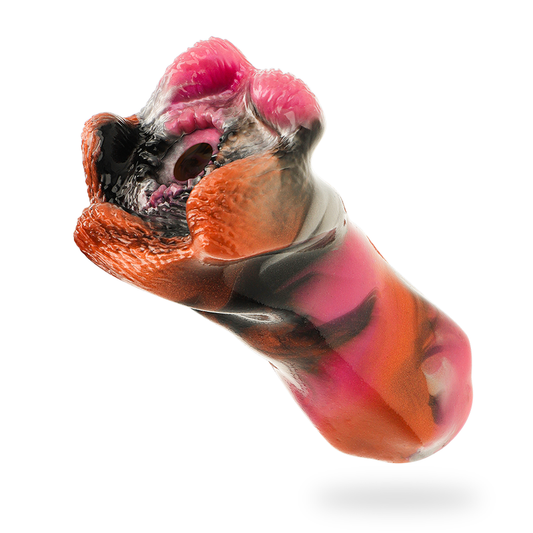 Close-up do masturbador masculino EPIC CYBERSILICOCK Telemus Ciclops, mostrando sua textura de silicone premium e design ergonômico.