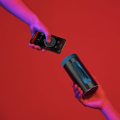 Detalhe do Masturbador Masculino LELO F1S V3 Teal, mostrando seu design ergonómico e material de silicone luxuoso.