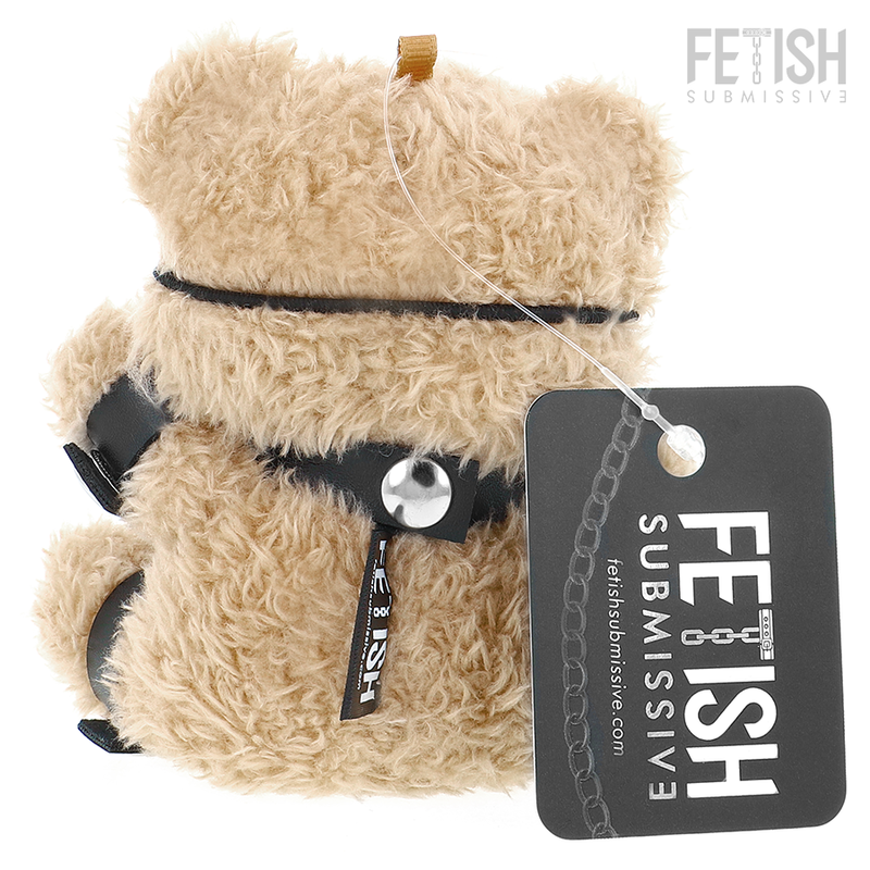 Urso de pelúcia BDSM Fozzie da FETISH SUBMISSIVE, detalhe dos acessórios de couro e metal.