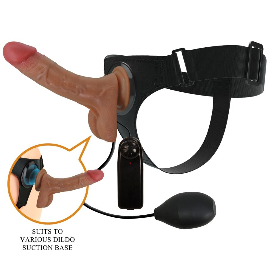 Close-up da Calcinha Universal PRETTY LOVE com Dildo Vibratório e Squirting 15,5 CM Mulato, mostrando o design realista e o arnês ajustável.