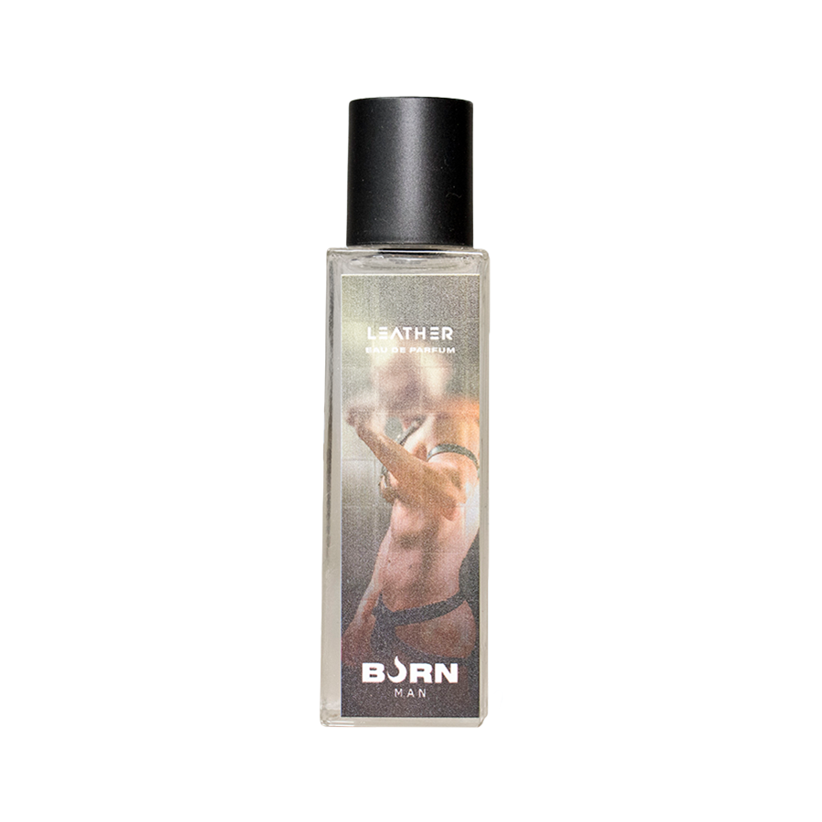 BURN Perfume Masculino de Couro 20 ML, mostrando o frasco elegante e a cor do líquido.