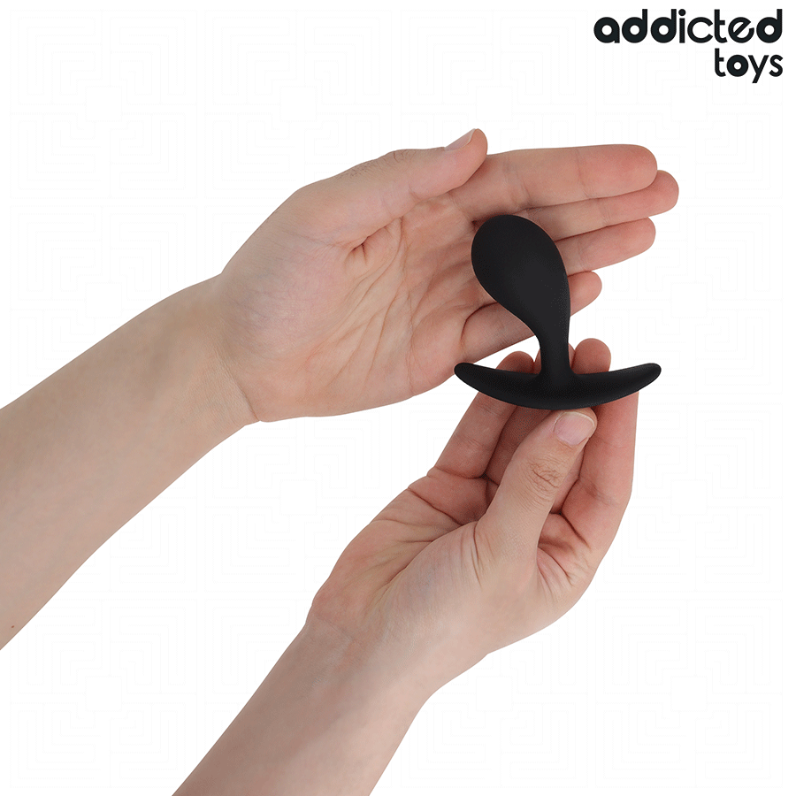 Imagem do Conjunto de 3 Plugs Anais ADDICTED TOYS, mostrando os diferentes tamanhos e o material de silicone macio.