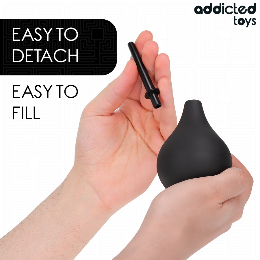 ADDICTED TOYS Limpador Anal Portátil Tamanho M 160ml, ideal para higiene íntima em viagens.