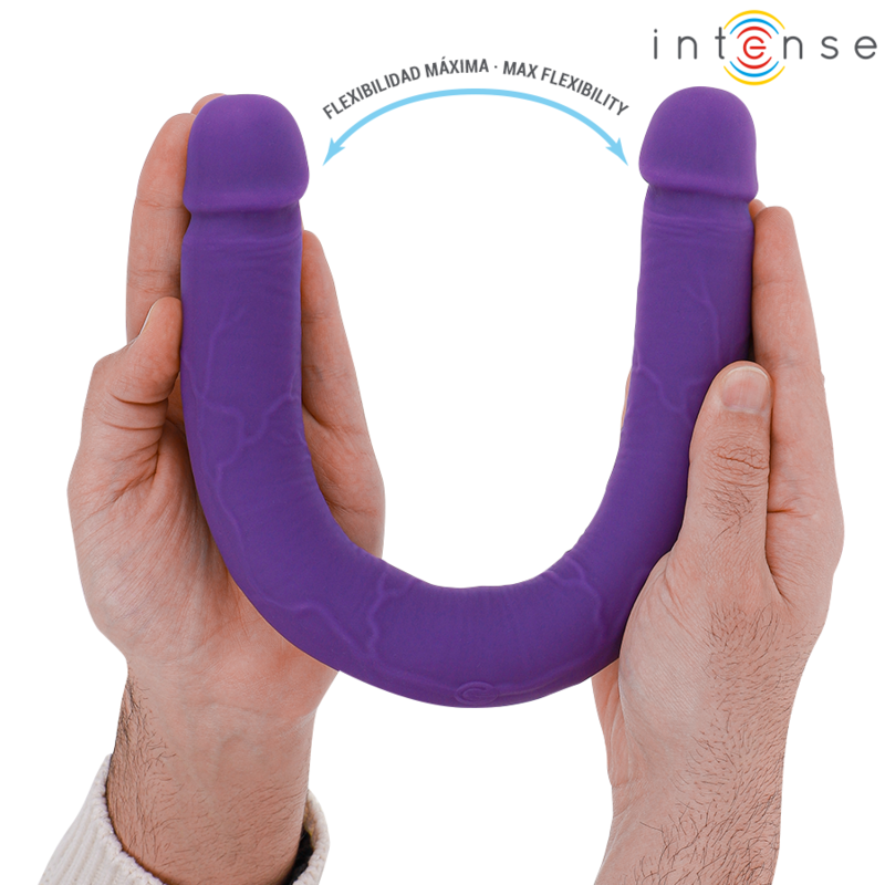 INTENSE Dildo Vibrador Duplo Gunter 40cm Roxo com Controle Remoto para casais, mostrando seu design flexível e textura.
