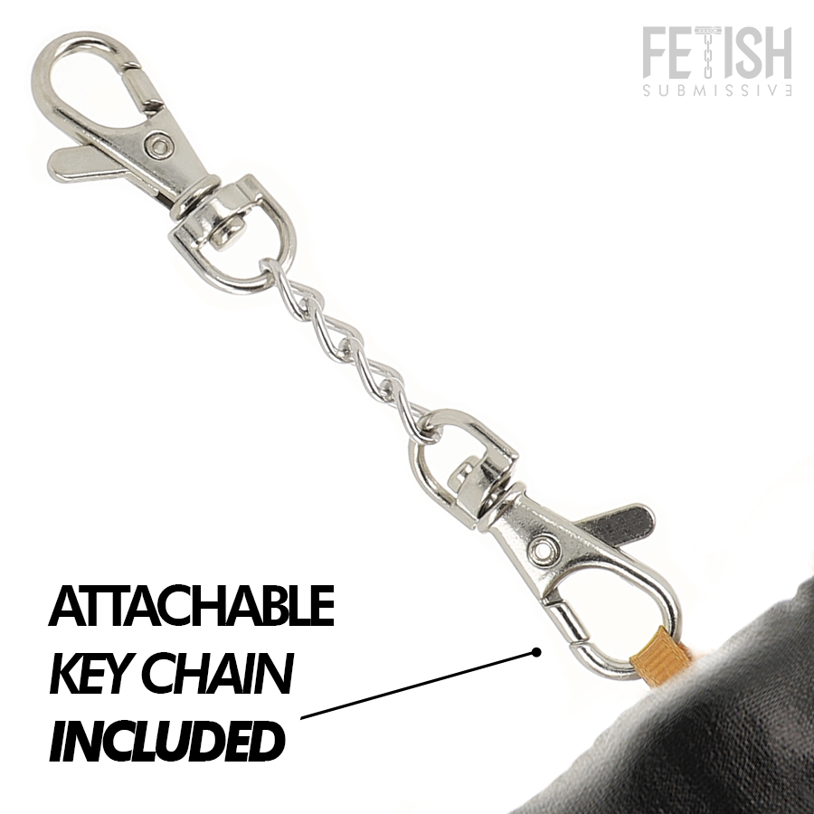 Urso de Pelúcia BDSM Luno da FETISH SUBMISSIVE com máscara preta e chicote, detalhes de arreios e correntes.