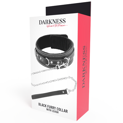 Colar de couro BDSM Darkness com trela, detalhe da fivela e acolchoamento.