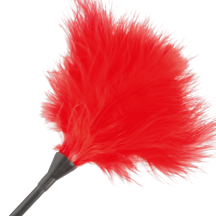 DARKNESS Estimulador de Penas Vermelho 42cm para jogos eróticos e BDSM, destacando as penas macias e o cabo para manuseio.