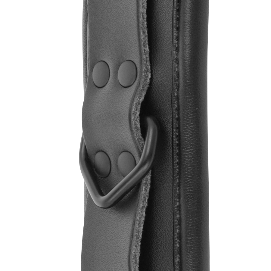 Detalhe das Algemas de Tornozelo Ajustáveis Darkness em couro sintético preto.