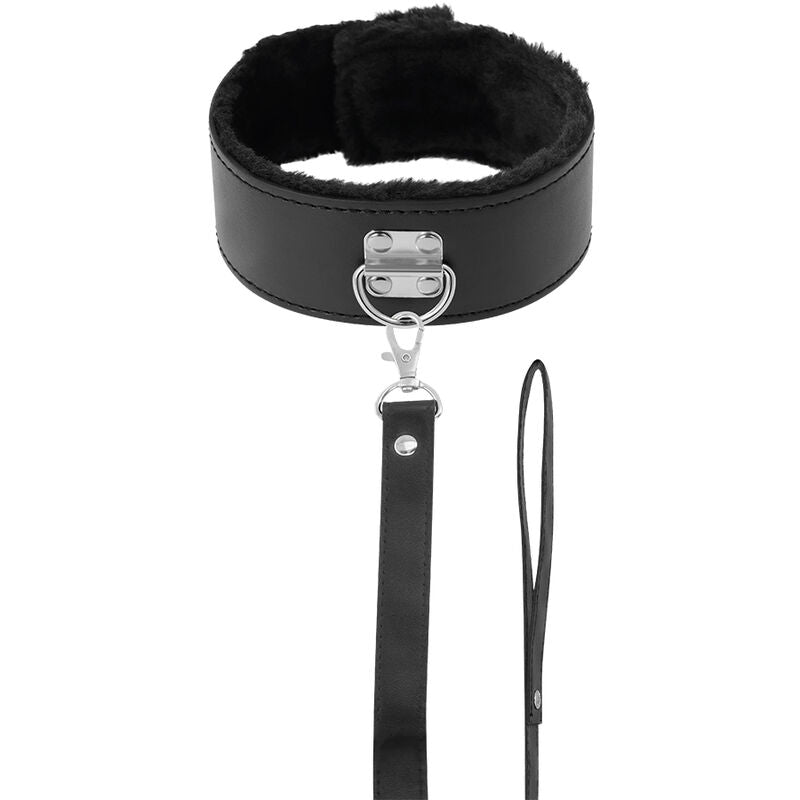 Colar BDSM Darkness forrado com corrente preta, design elegante e ajustável para conforto e controlo.