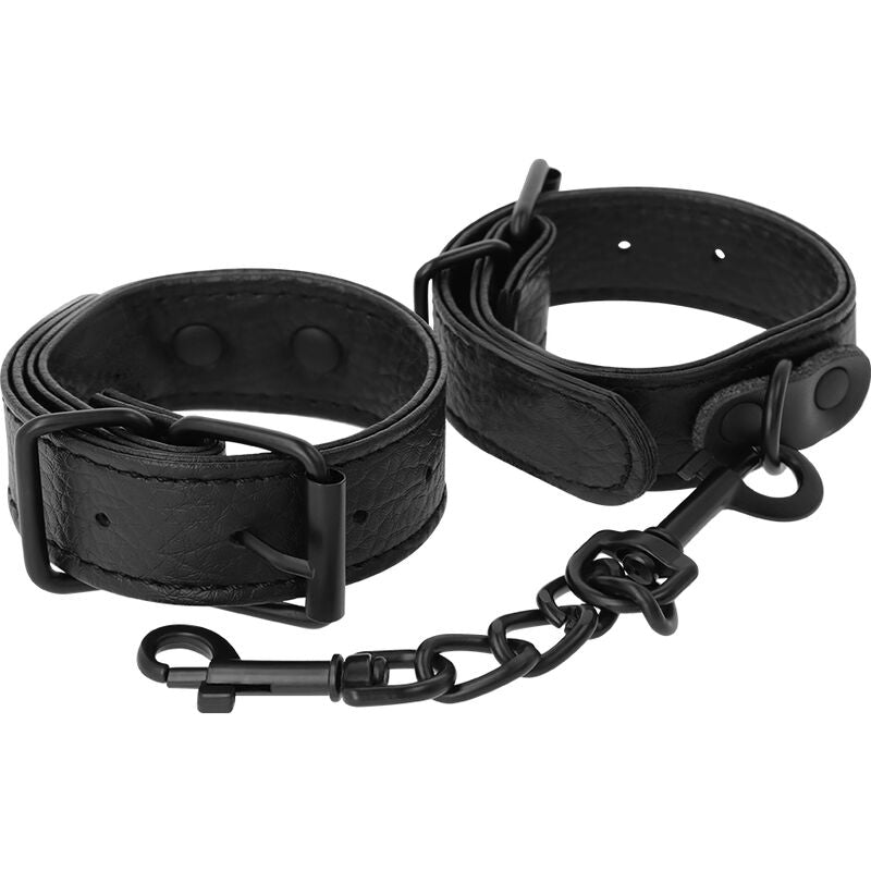 Close-up das Algemas Darkness de Textura Fina e Larga, destacando o material PU e a fivela para bondage.