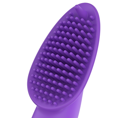 Close-up do WOMANVIBE Dedo Estimulador de Silicone Aisha Compacto e Potente, mostrando seu design ergonómico e material de silicone.